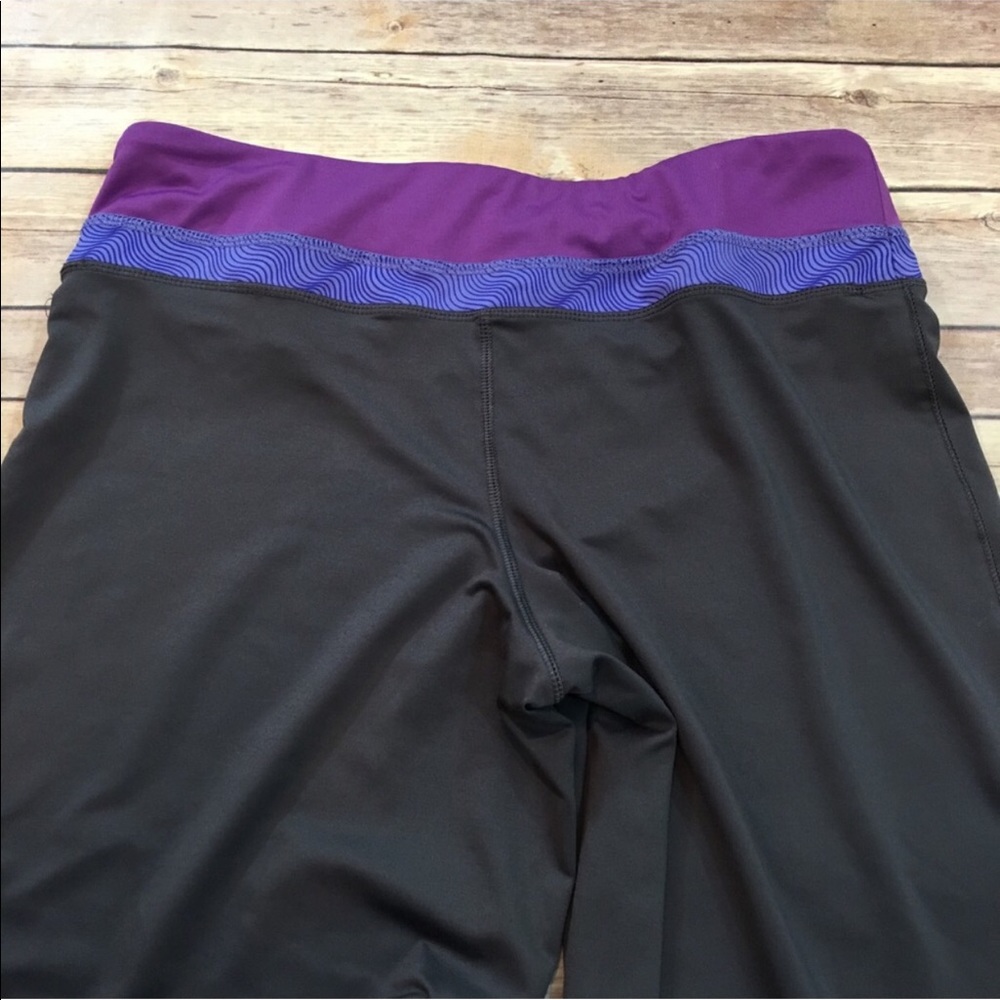 Size Medium Reebok Gray Straight Leg Yoga Pants - Picture 6 of 8